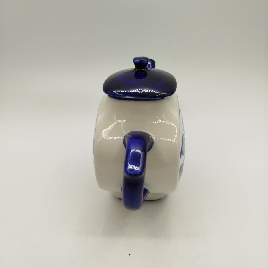 Чайник заварочный с растительным декором, фарфор, роспись, Объединение «Гжель», СССР, 1972-1985 гг.