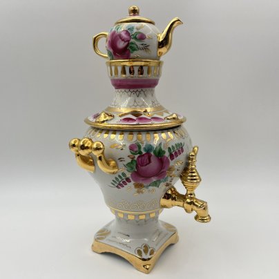 Статуэтка "Самовар с заварочным чайником", фарфор, роспись, золочение, Объединение «Гжель», СССР, 1972-1985 гг.