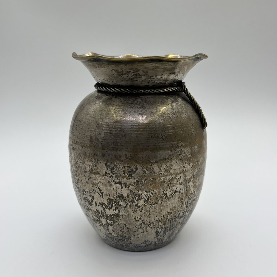 Ваза интерьерная со шнурком, металл, 1970-1990 гг.