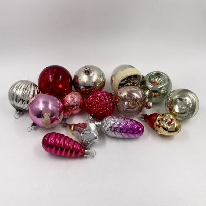 Набор из 14-ти ёлочных игрушек разных форм, стекло, краска, пластик, СССР, 1960-1990 гг.