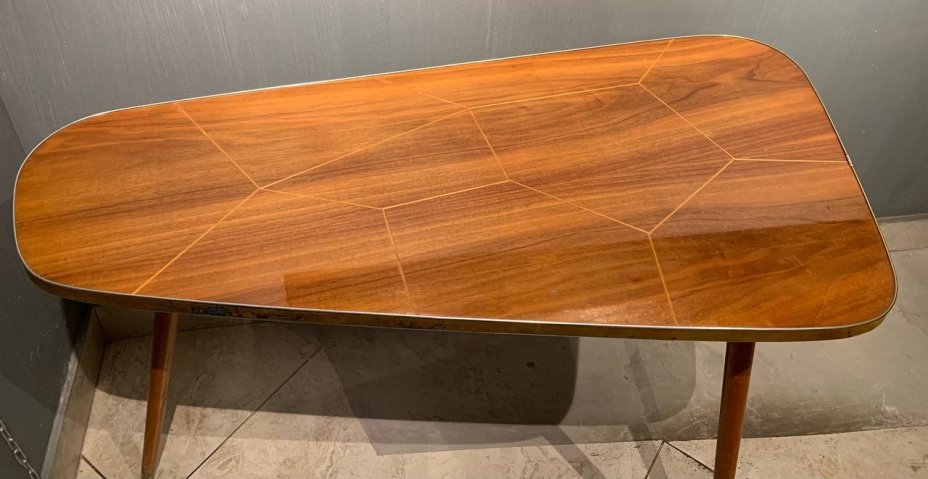 Столик журнальный