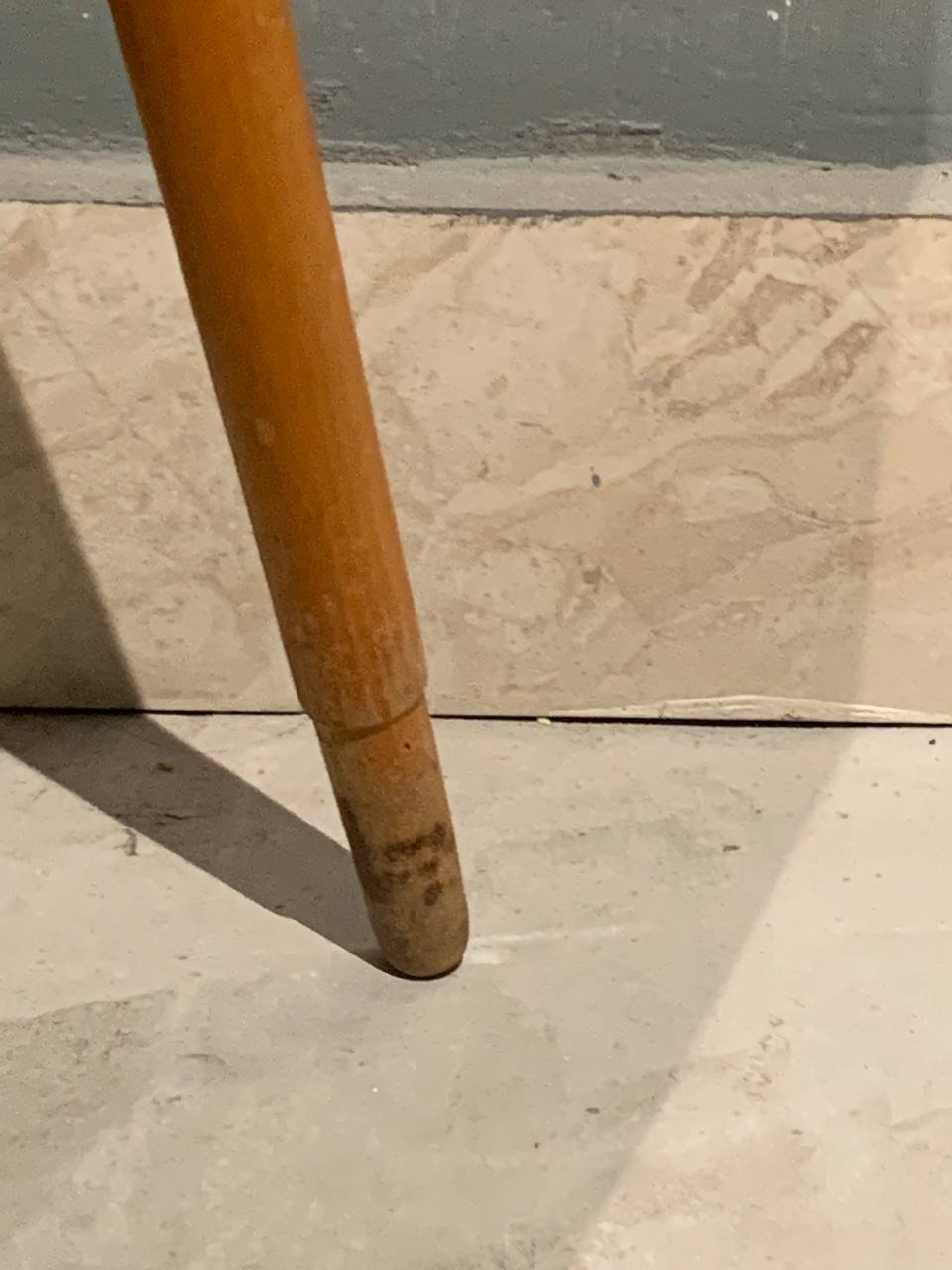 Столик журнальный