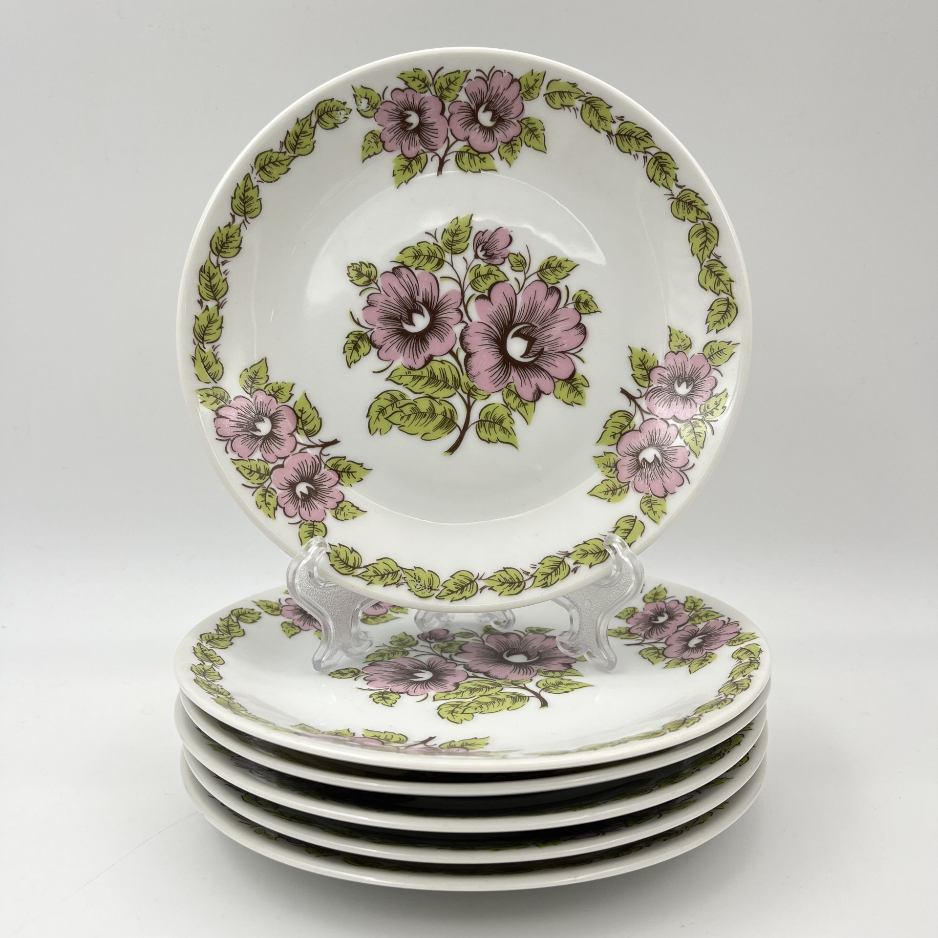 Набор из шести пирожковых тарелок с цветочным декором в розово-зеленой гамме