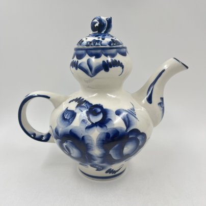 Доливной чайник с цветочным декором (крышка в подборе), фарфор, роспись, Речицкий фарфоровый завод (Гжель), СССР, 1970-1980 гг., Речицкий фарфоровый завод (Гжель)