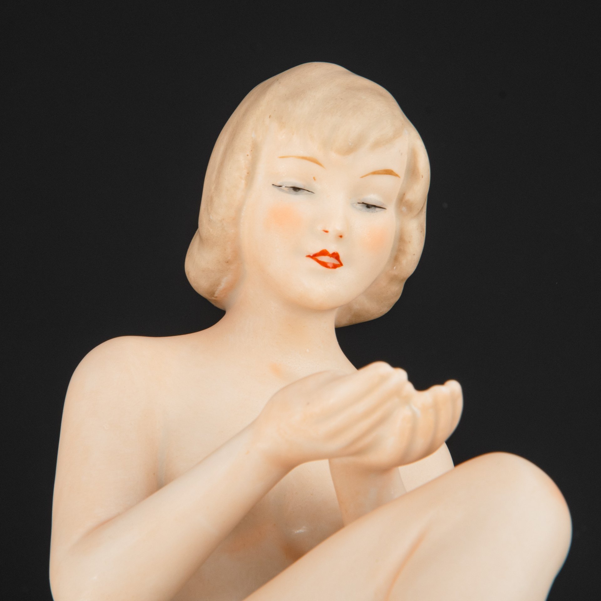 Статуэтка "Обнажённая девушка", фарфор, роспись, Wallendorf, Германия, 1963-1990 гг., Wallendorf