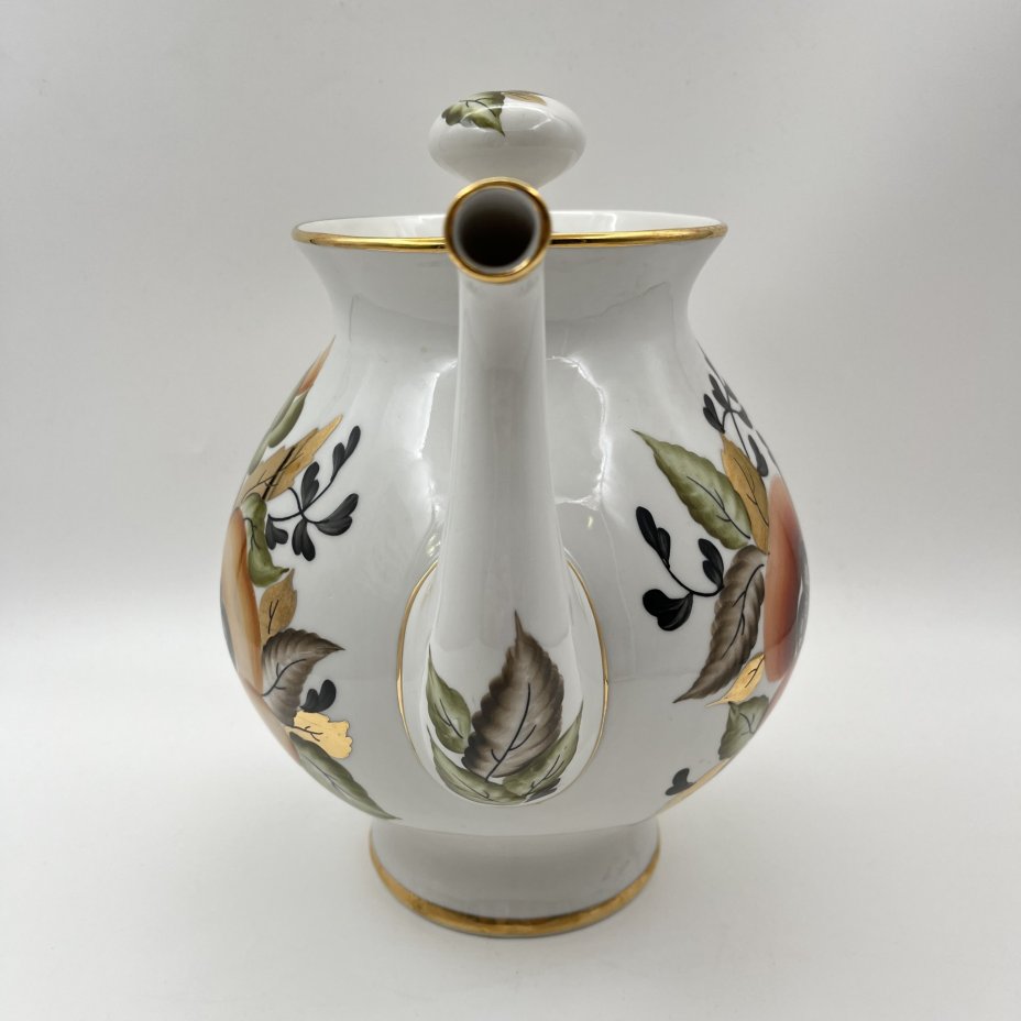 Чайник с цветочным декором (большой), фарфор, роспись, золочение, Ленинградский опытный завод (ЛОЗ), СССР, 1984-1991 гг.