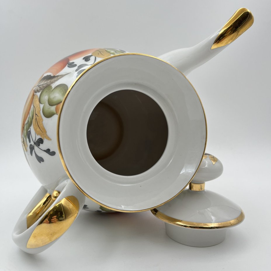 Чайник с цветочным декором (большой), фарфор, роспись, золочение, Ленинградский опытный завод (ЛОЗ), СССР, 1984-1991 гг.