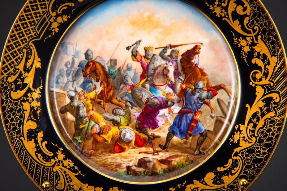Тарелка декоративная с батальным сюжетом "Битва при Тайллебуре" (выполнена для дворца Тюильри "Chateau des Tuileries"), фарфор, крытье кобальтом, золочение, цировка, роспись, Севрская фарфоровая мануфактура (Sevres), Франция, 1844 г.