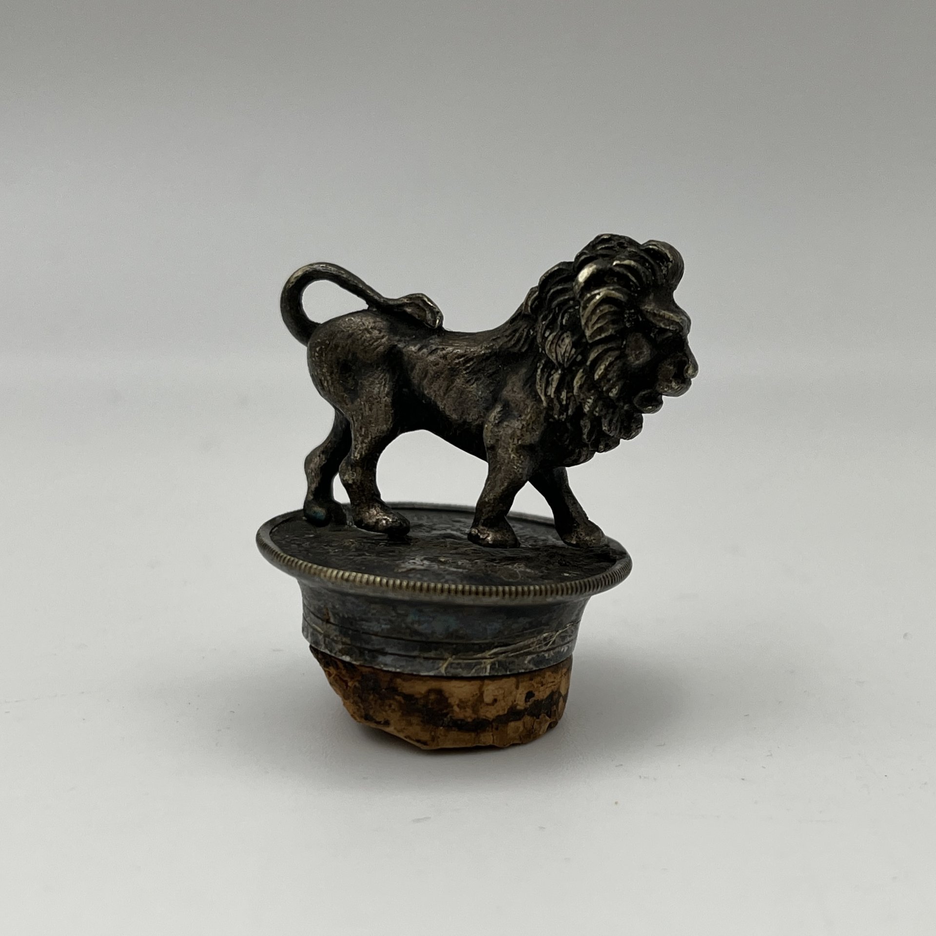 Пробка фигурная для штофа "Лев", металл, Западная Европа, 1900-1930 гг.