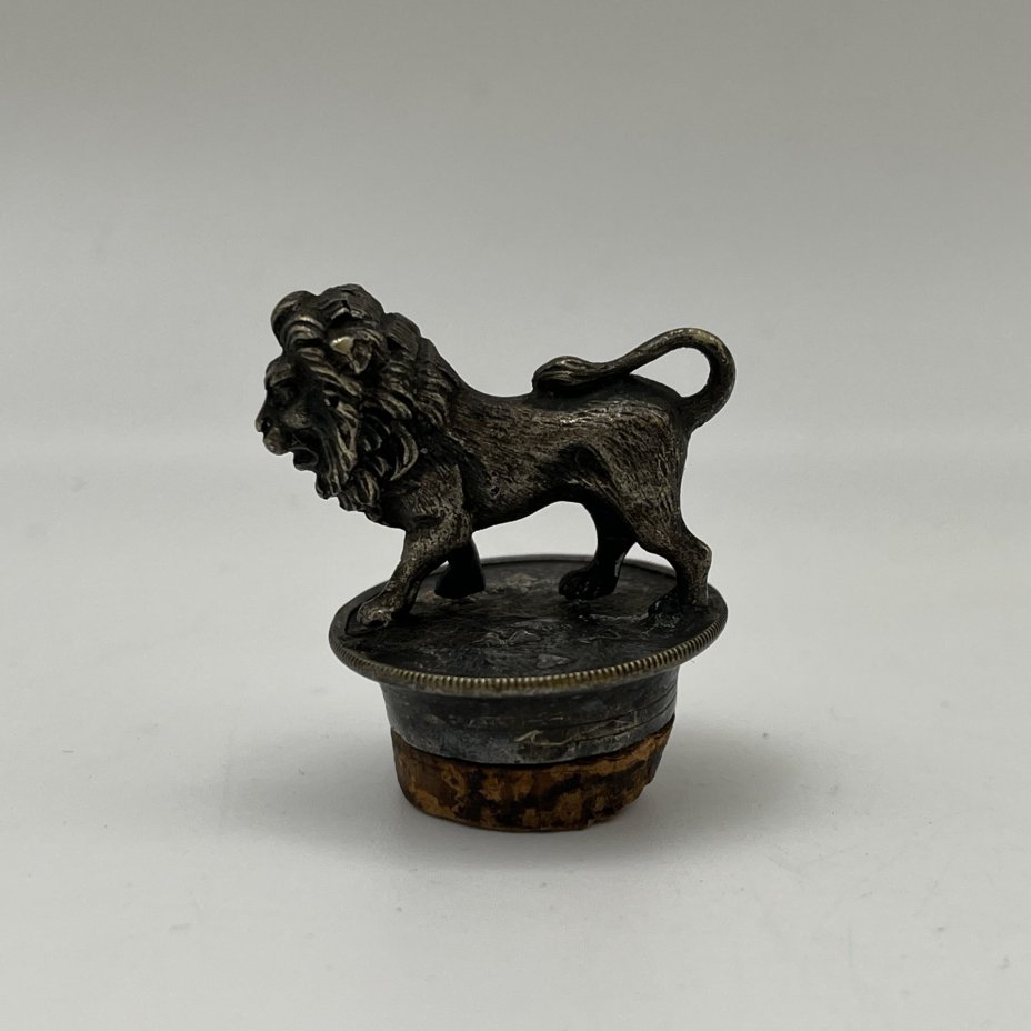 Пробка фигурная для штофа "Лев"