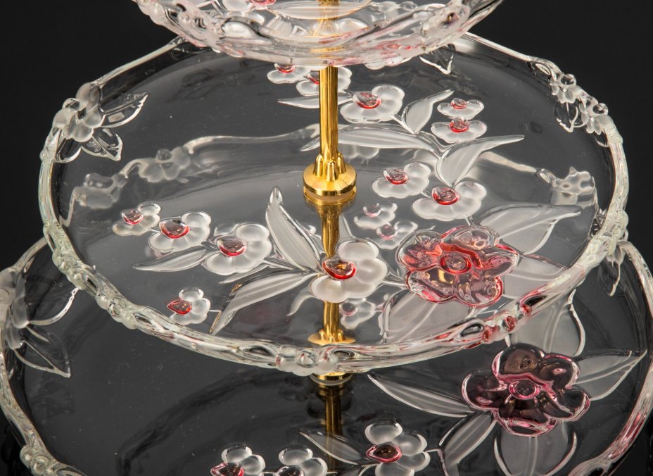 Фруктовница трехуровневая с цветочным рельефным декором, стекло, матирование, Walther Glas, Германия, 1990-2010 гг.