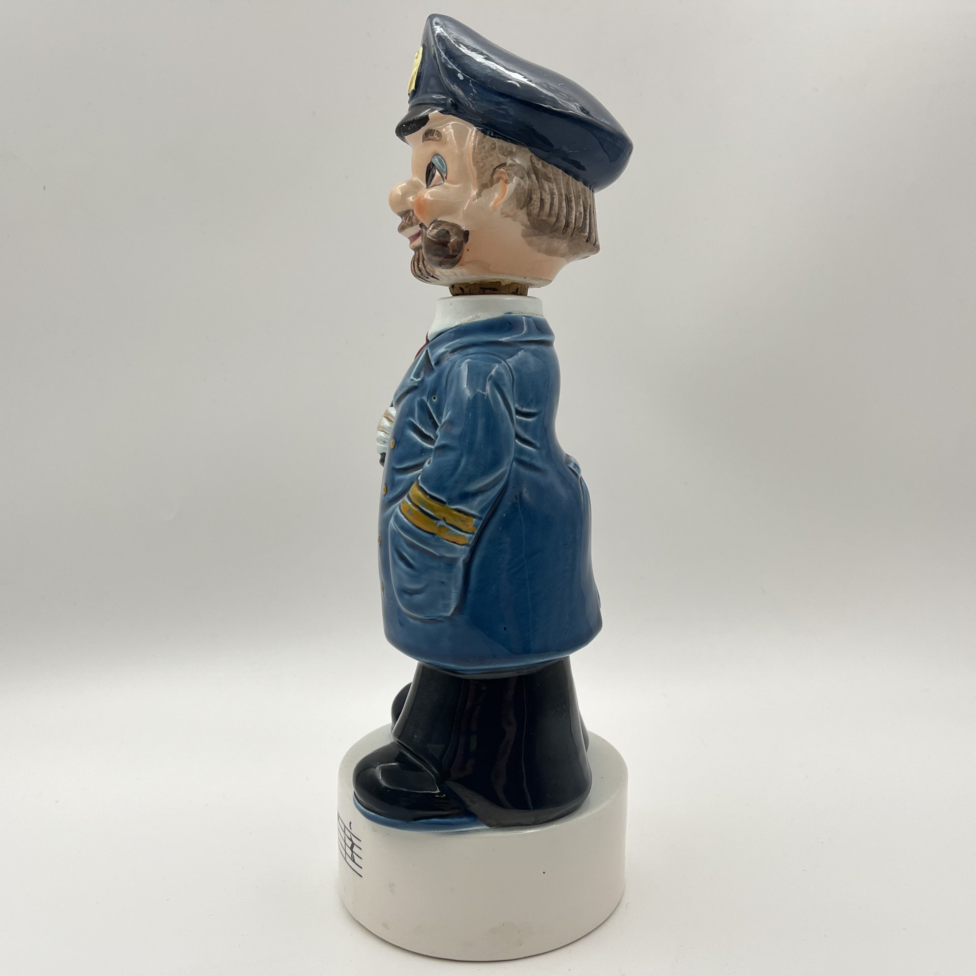 Штоф "Моряк", фаянс, роспись, Япония, 2000-2010 гг.