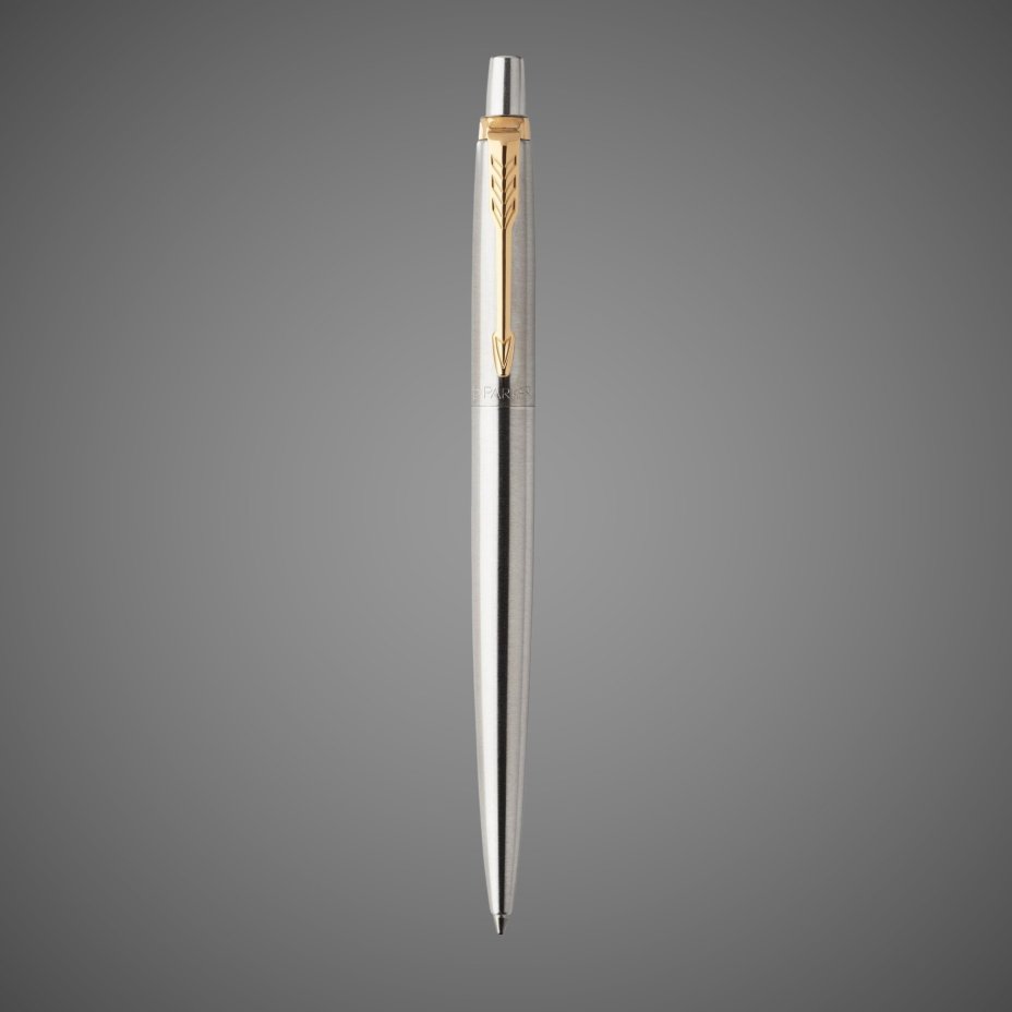 Подарочный набор: Шариковая ручка Parker Jotter Essential, St. Steel GT, стержень: Mblue и Ежедневник недатированный, черный., Металлы: нержавеющая сталь, позолота, позолота