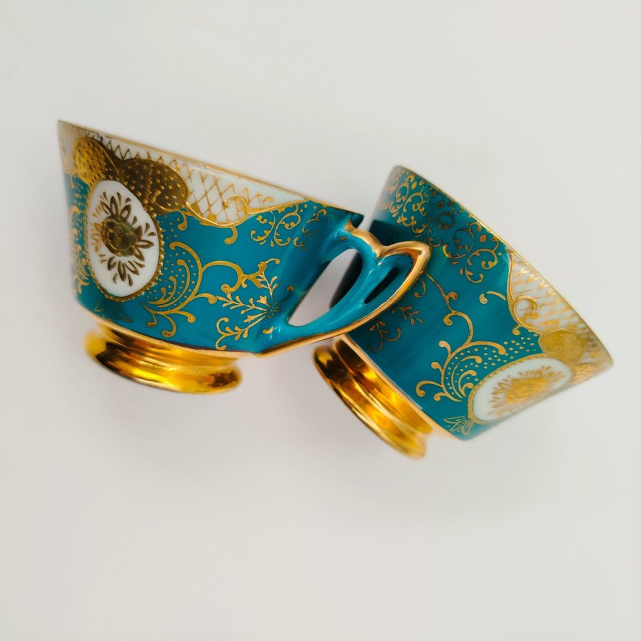 Набор из 2-х кофейных пар бирюзового оттенка с ажурным декором, фарфор, крытье, золочение, Западная Европа, 1960-1980 гг.