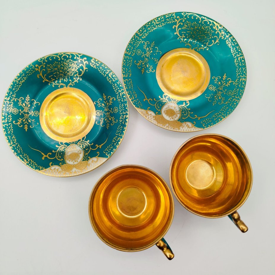 Набор из 2-х кофейных пар бирюзового оттенка с ажурным декором, фарфор, крытье, золочение, Западная Европа, 1960-1980 гг.