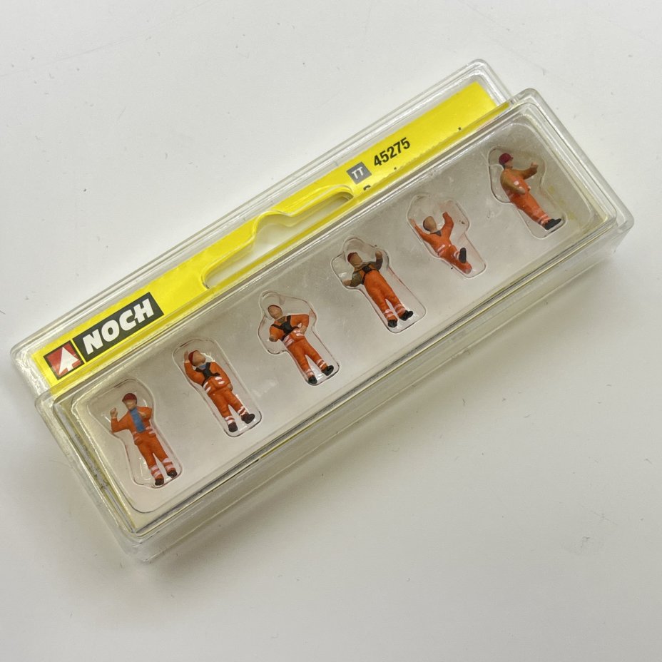 Набор Rangierpersonal (рабочие) в оригинальной упаковке для модели железной дороги, Noch, пластик, Германия, 1980-2000 гг.