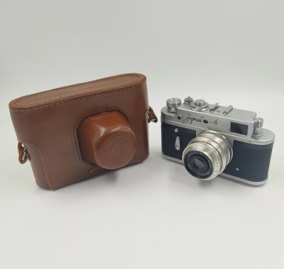 Фотоаппарат "Зоркий-4" с объективом "Индустар-50" в оригинальном кофре, металл, пластик, кожа, стекло, Красногорский механический завод (КМЗ), СССР, 1956-1973 гг.