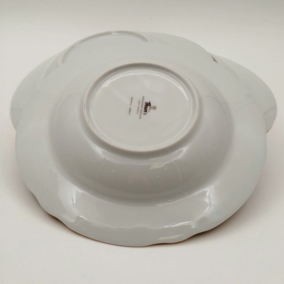 Набор суповых (глубоких) тарелок "Мадонна" на 6 персон, украшенных цветочным декором, фарфор, деколь, крытье, золочение, Thun (Тун), Чехия, 2000-2020 гг.