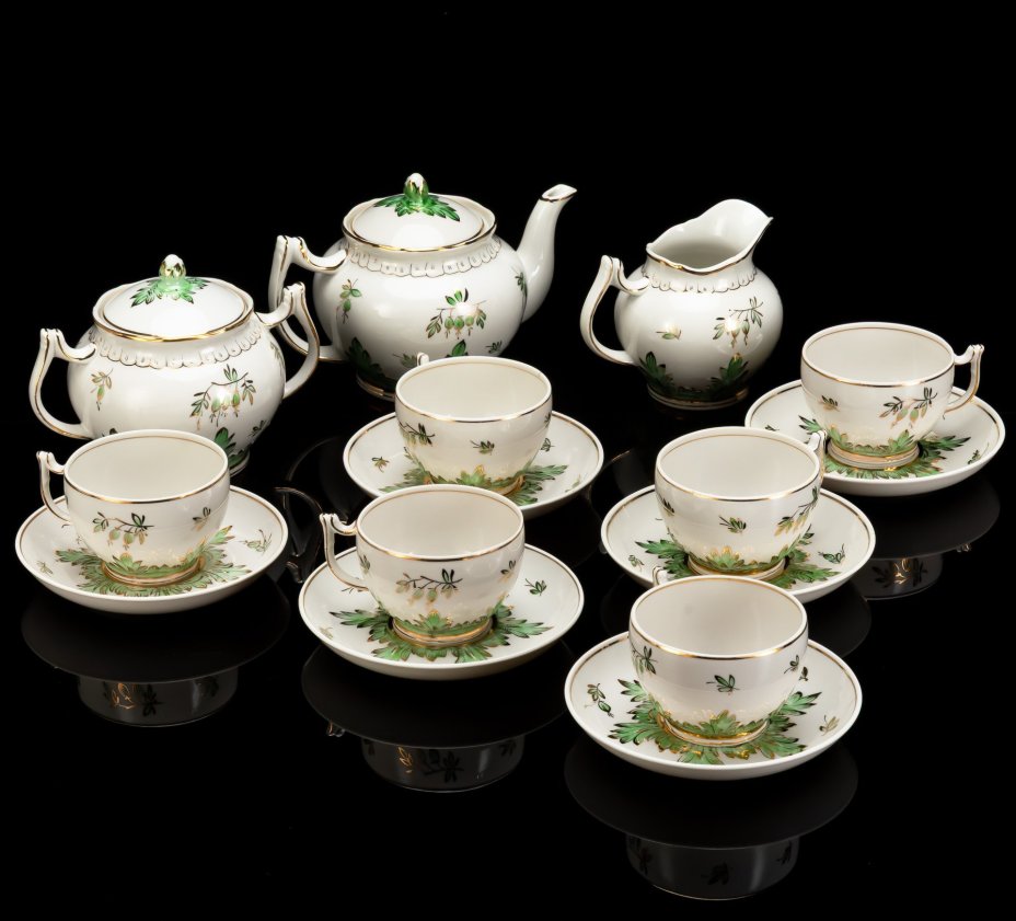 Сервиз чайный "Барбарис" (зеленый) на 6 персон(15 предметов), автор Е. П. Смирнов, фарфор, роспись, золочение, Дмитровский фарфоровый завод (ДФЗ Вербилки), СССР, 1954-1965 гг.