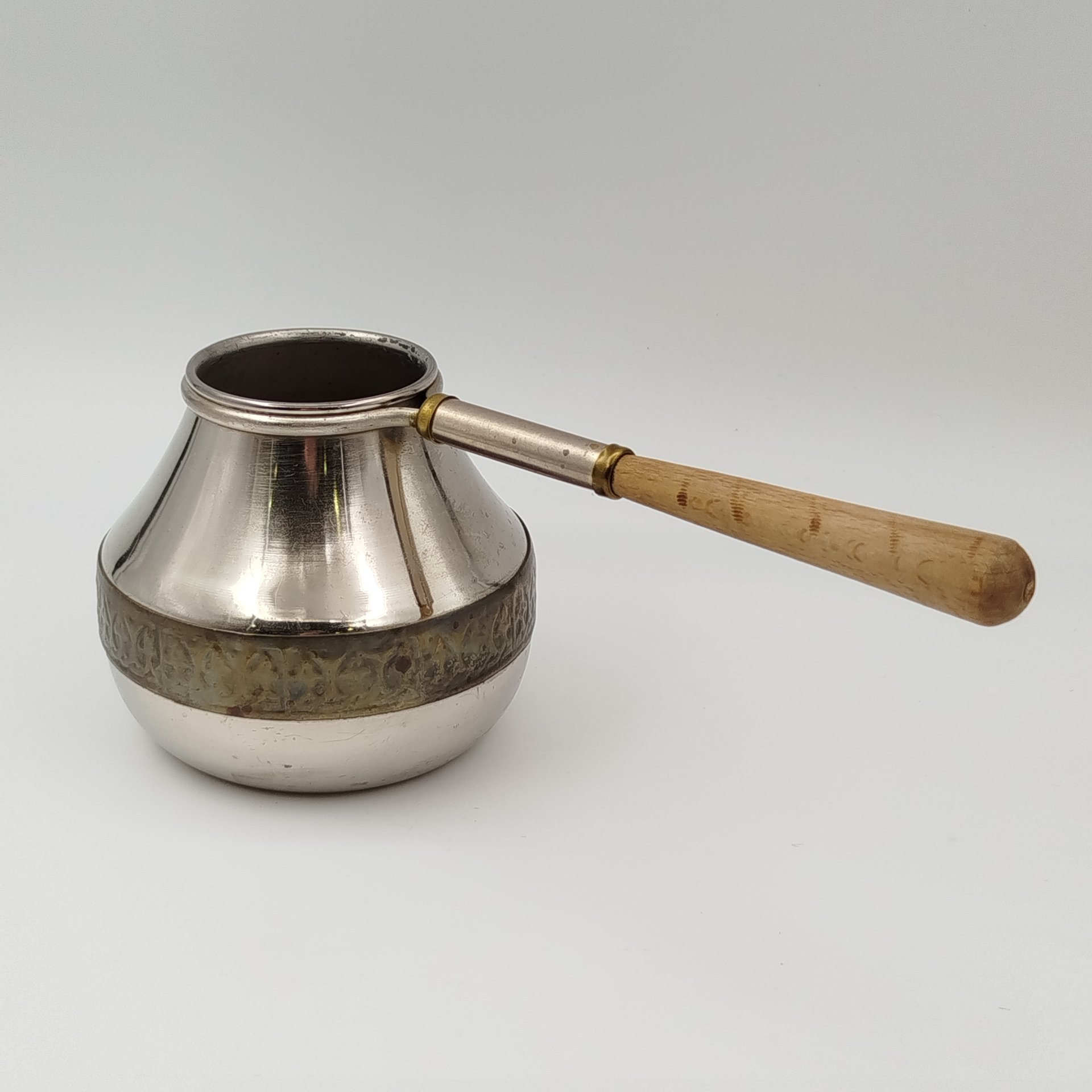 Турка с орнаментальным декором