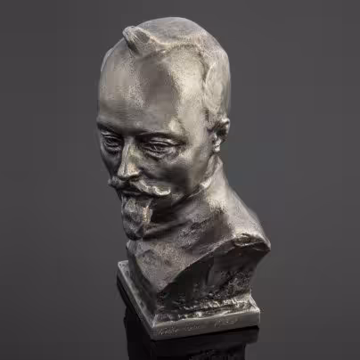Бюст Феликса Эдмундовича Дзержинского, скульптор А. Мурзин
