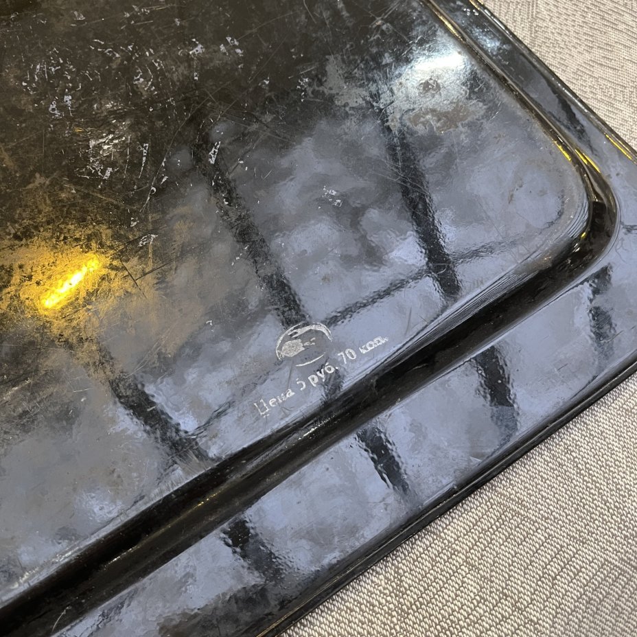 Поднос прямоугольной формы с расписным цветным декором, жесть, роспись, Жостовская фабрика декоративной росписи, СССР, 1960-1980 гг.