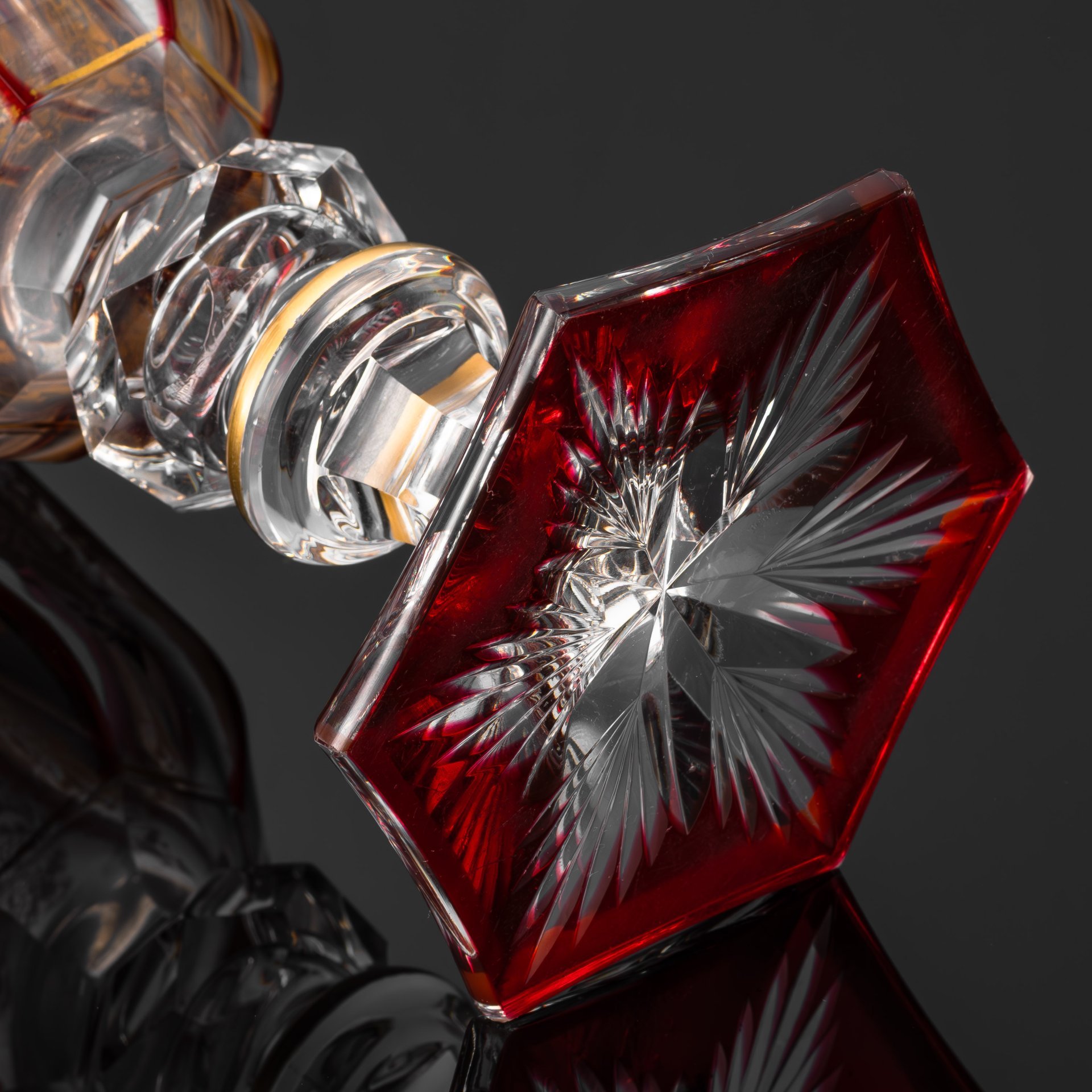 Бокал (кубок) в готическом стиле, хрусталь, резьба, нацвет, золочение, Западная Европа, 1890-1920 гг.