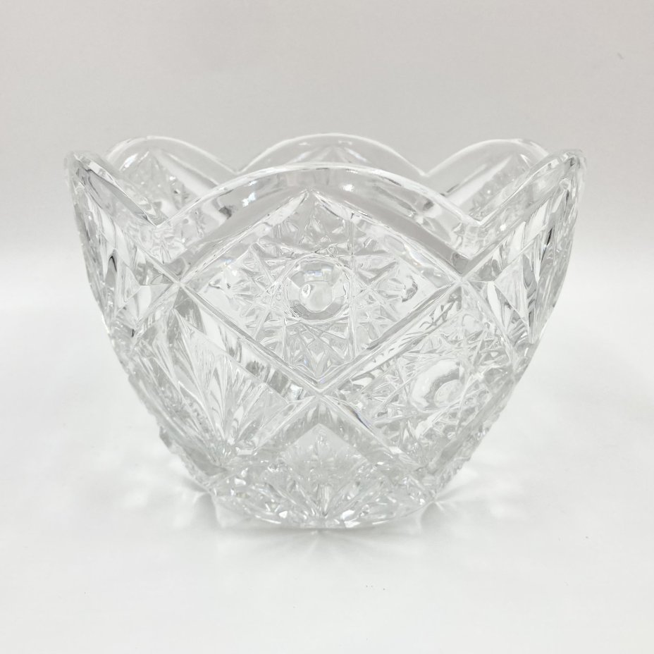 Салатник с резным декором, хрусталь, пресс, СССР, 1970-1990 гг.