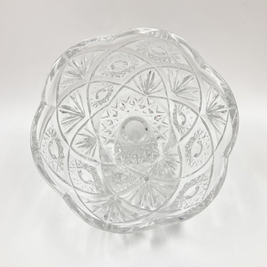 Салатник с резным декором, хрусталь, пресс, СССР, 1970-1990 гг.