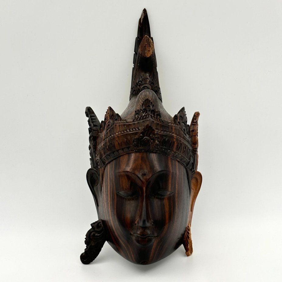 Маска настенная, антропоморфная, Njana Tilem Museum