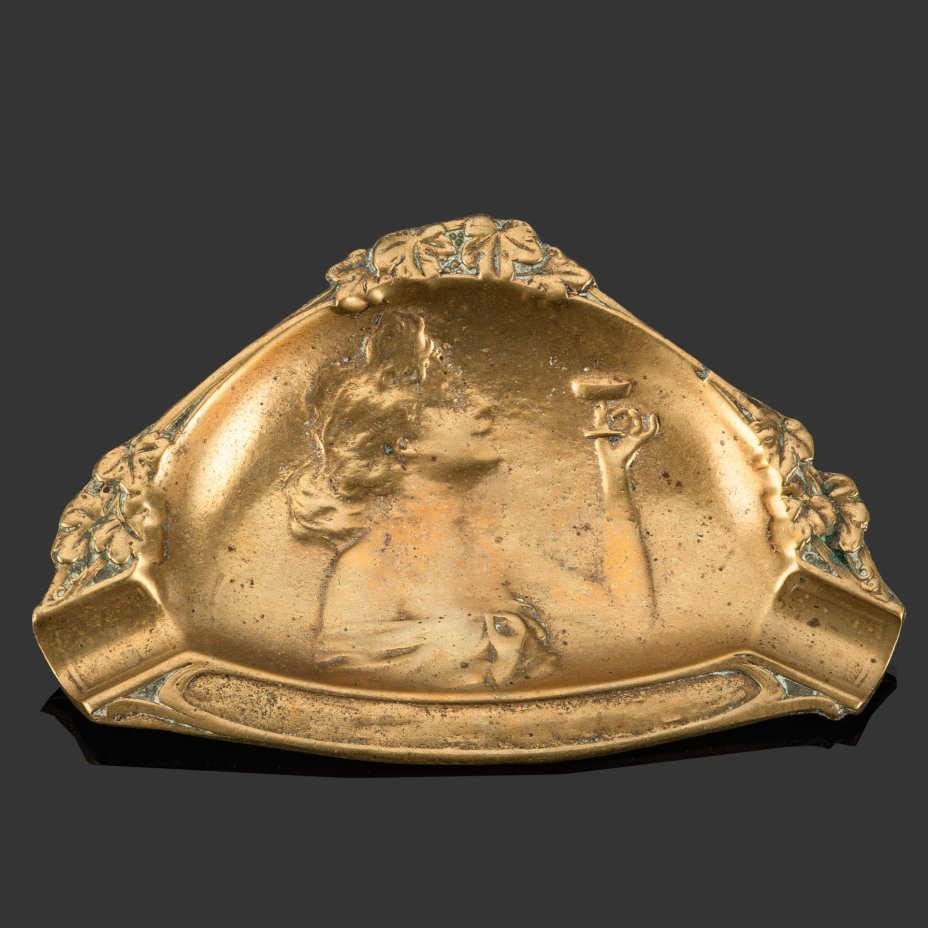 Пепельница в стиле модерн "Дама с бокалом игристого вина", бронза, литье, Западная Европа, 1920-1930 гг.