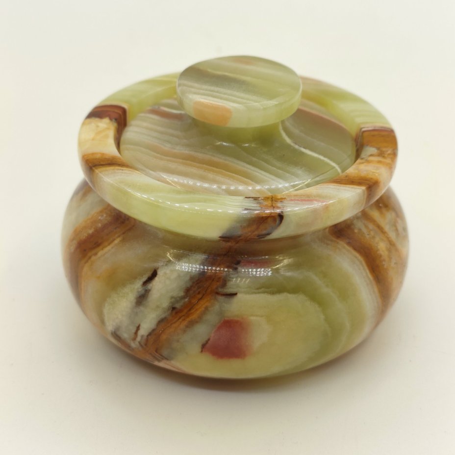 Солонка круглой формы зеленовато-коричневого цвета, оникс, резьба