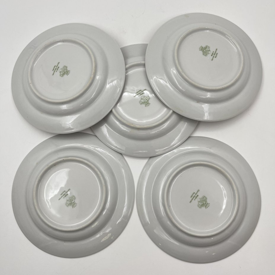 Сервиз чайно-кофейный на 5 персон (12 предметов), украшенный цветочным декором, фарфор, деколь, золочение, Graf Von Henneberg Porzellan, 1777 Jlmenau, ГДР, 1973-1977 гг.