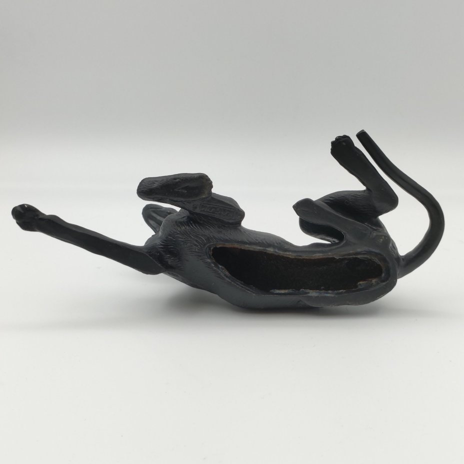 Скульптура "Пойнтер", автор модели Н.И. Либерих, чугун, литье, крашение, Каслинский чугунолитейный завод (Касли), СССР, 1970-1990 гг.