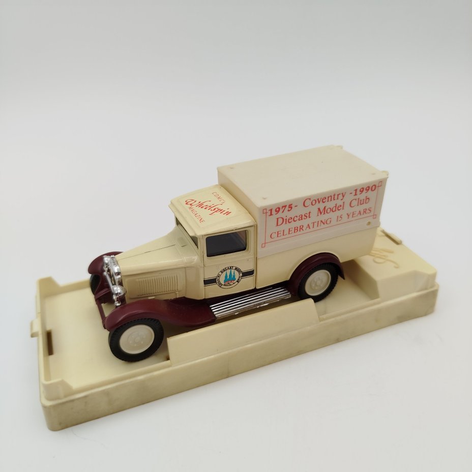 Модель автомобиля "Citroen C4F" в честь 15-летия Diecast Model Club, Solido