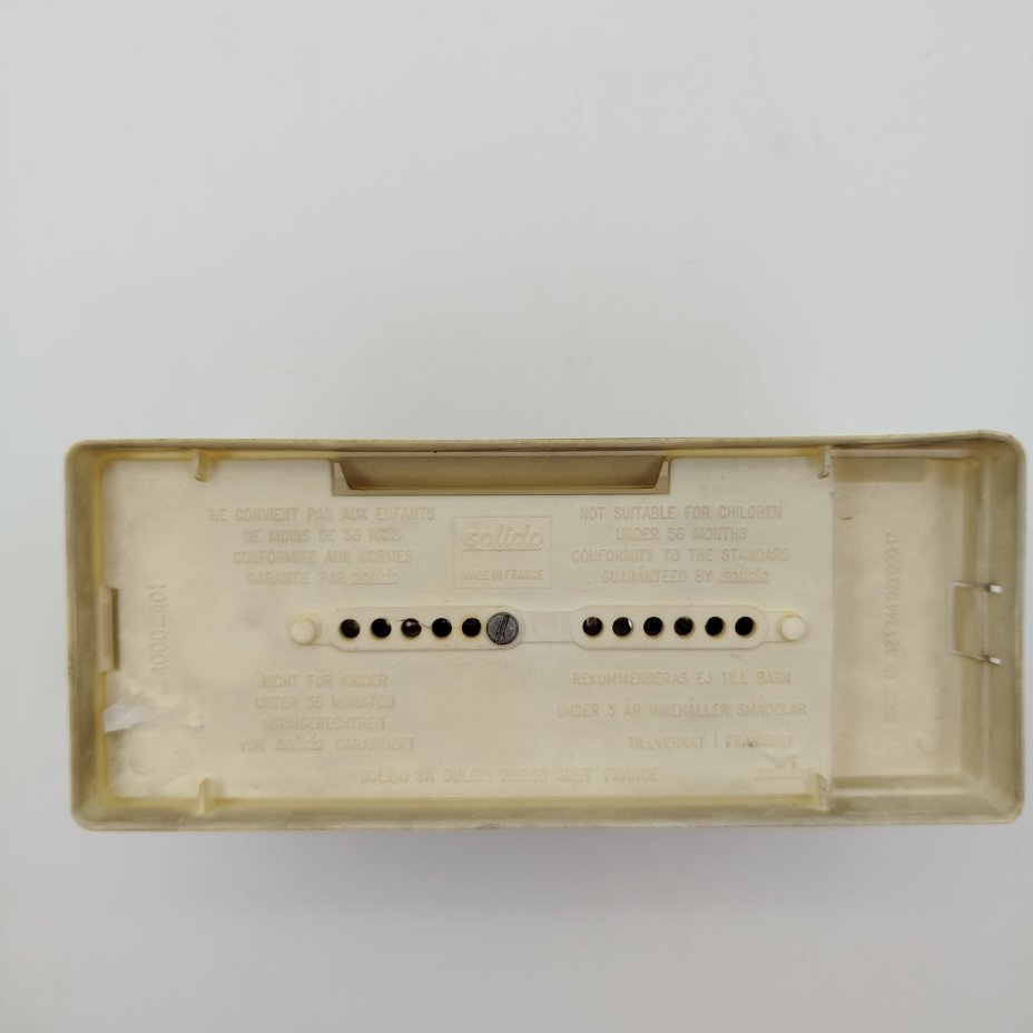 Модель автомобиля "Citroen C4F" в честь 15-летия Diecast Model Club, Solido