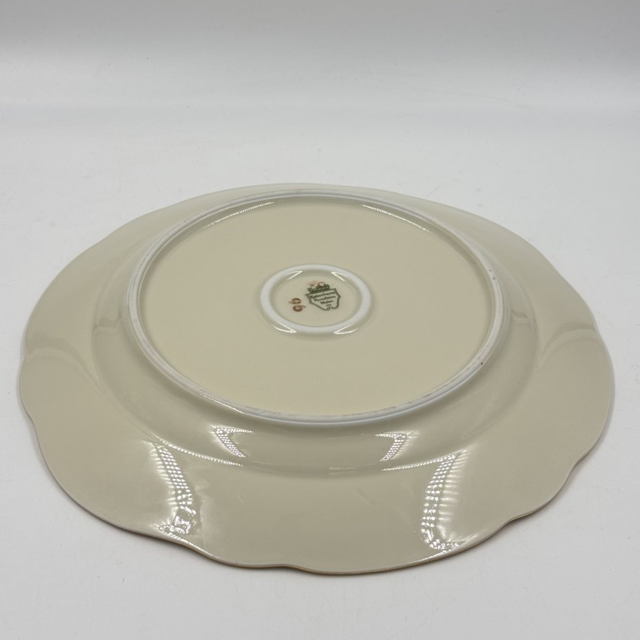 Блюдо круглое с цветочным декором, Kjøbenhavns Porcellains Maleri (KPM)