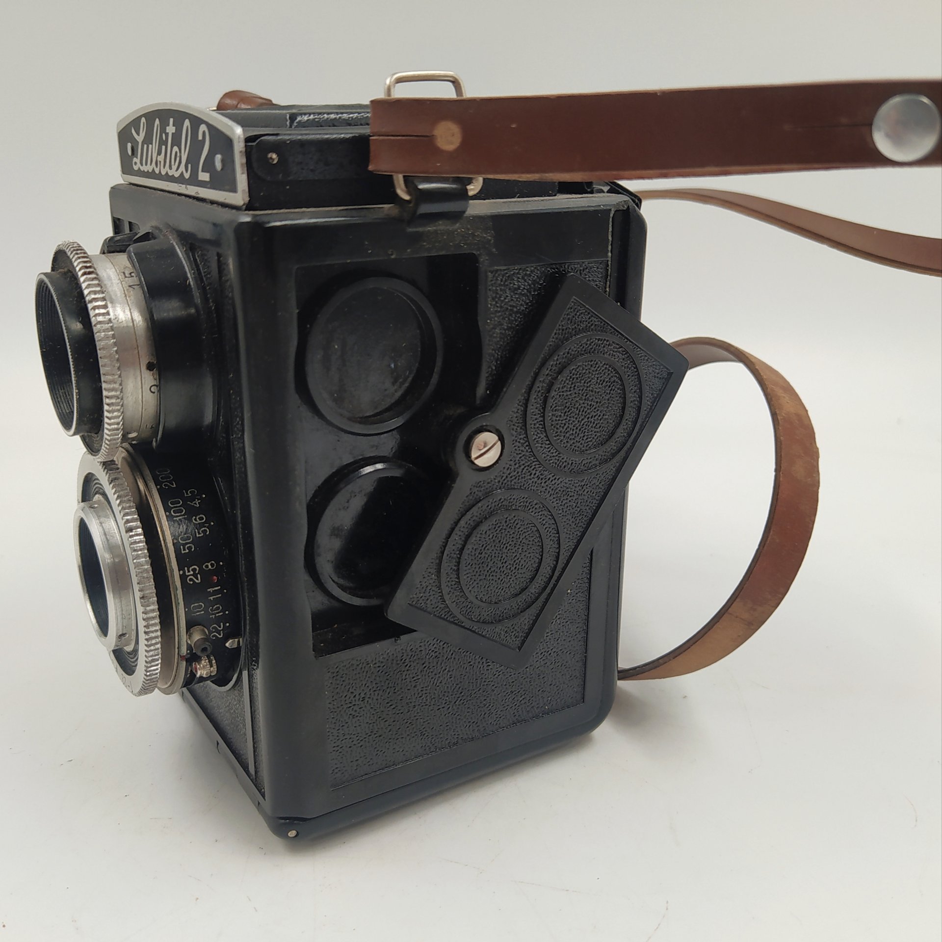 Фотоаппарат "Любитель-2" в кофре, металл, пластик, стекло, искусственная кожа, ЛОМО (Ленинградское оптико-механическое объединение), СССР, 1955-1979 гг.