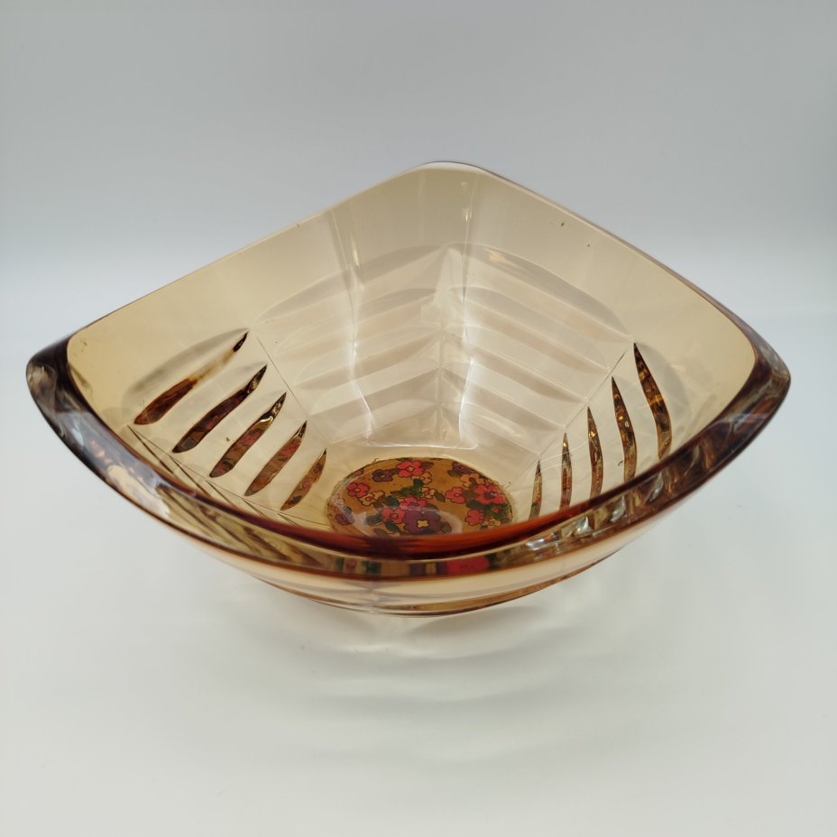 Фруктовница "Корзиночка", автор А.И. Маева, хрусталь, Ленинградский завод художественного стекла (ЛЗХС), СССР, 1960-1980 гг.