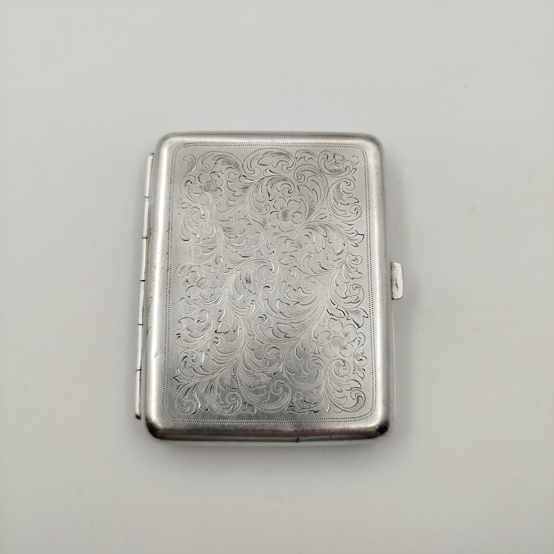 Портсигар с растительным декором, металл, серебрение, August Wellner Söhne, Германия, 1935-1950 гг.