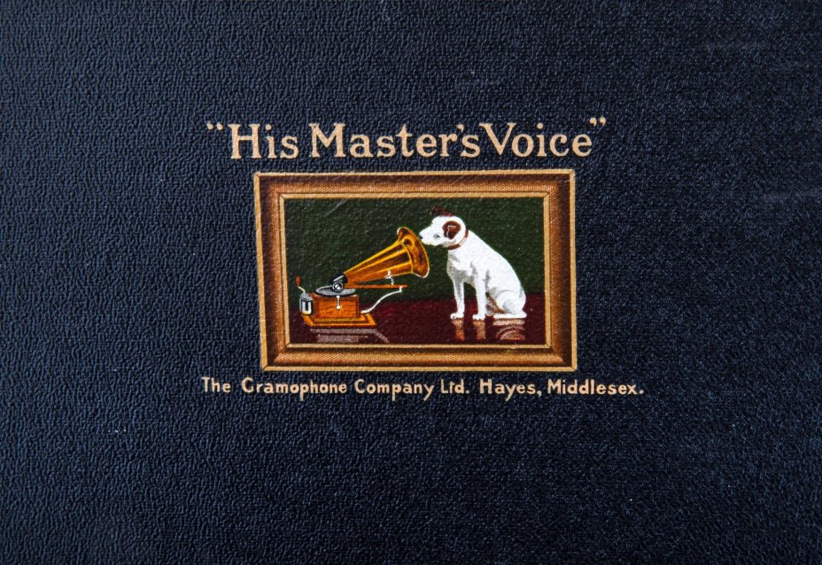 Патефон антикварный, металл, дерево, фирма "His Master's Voice", Великобритания, 1930-1950 гг.