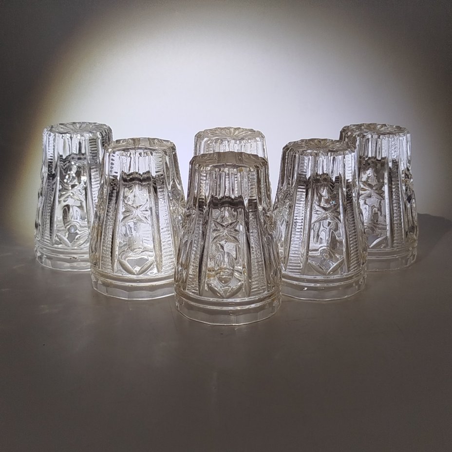 Набор из 6-ти стопок с геометрическим декором