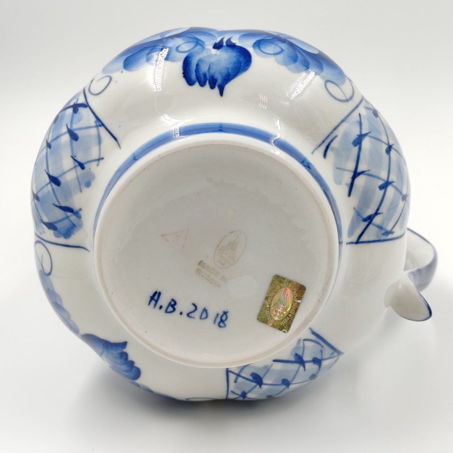 Чайник (кофейник) с цветочным декором, Гжельский фарфоровый завод