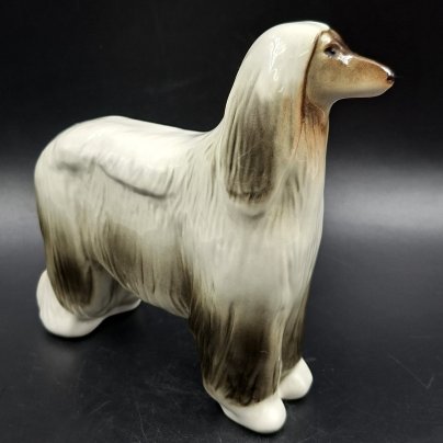 Статуэтка "Афганская борзая" (чёрно-белая), скульптор П.П. Веселов, фарфор, аэрография, Ленинградский фарфоровый завод (ЛФЗ), СССР, 1970-1992 гг.