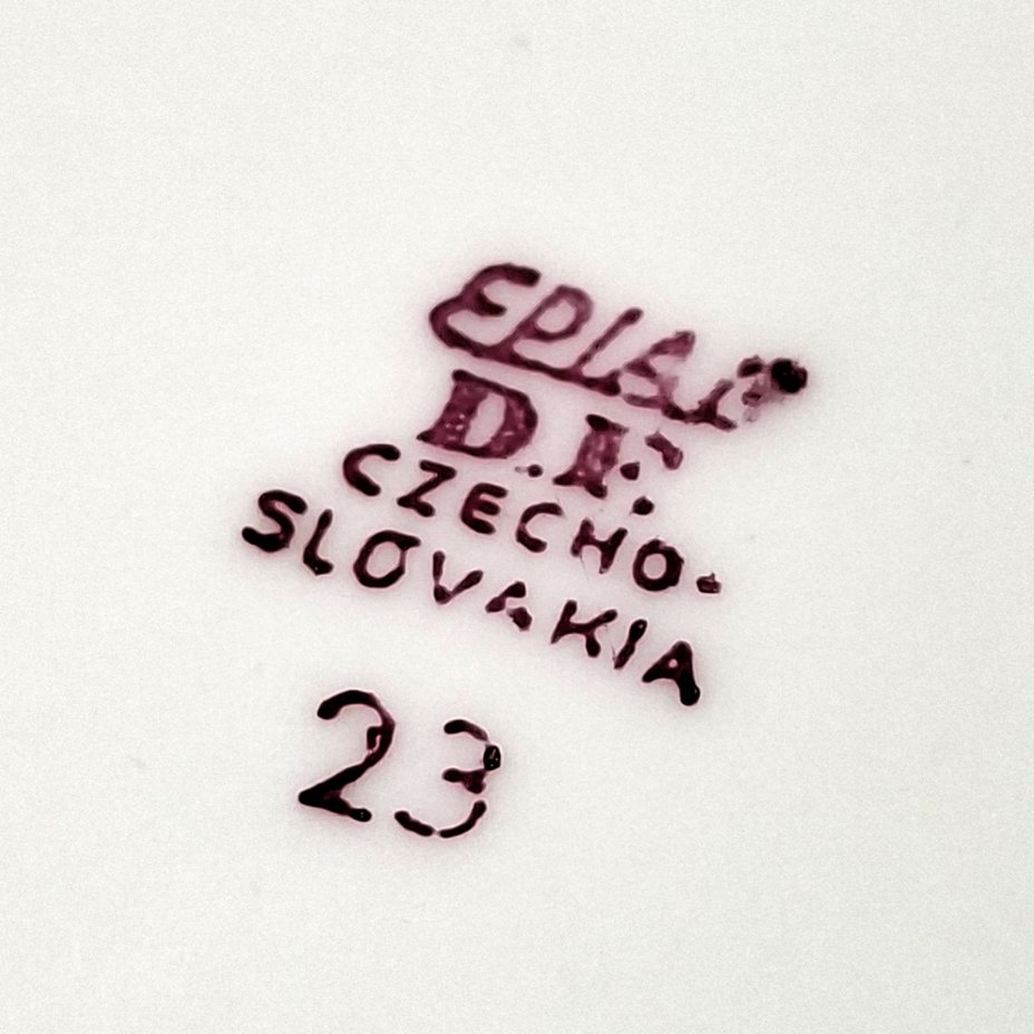 Блюдо круглое с ручками и цветочным декором в розово-зеленой гамме, фарфор, печать, Epiag Royal Czechoslovakia, Чехословакия, 1970-1990 гг.