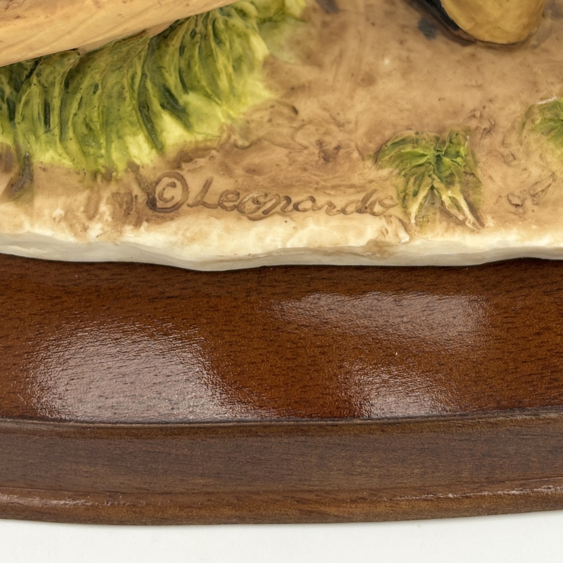 Статуэтка "Играющие дети", на деревянной подставке, Mischief by Leonardo, Leonardo Collection