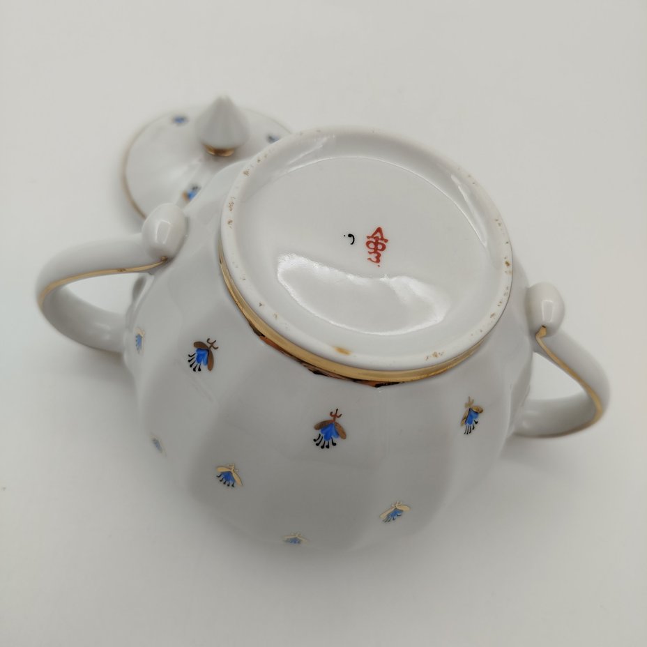 Сахарница "Васильки" ("Подснежники"), фарфор, роспись, золочение, Дмитровский фарфоровый завод (ДФЗ Вербилки), СССР, 1954-1965 гг.
