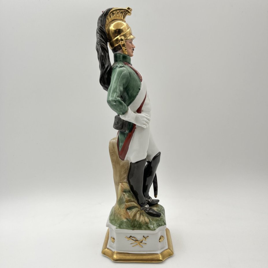 Статуэтка "Солдат-драгун" из серии "Армия Наполеона", мануфактура Muhr (г. Шарлеруа)
