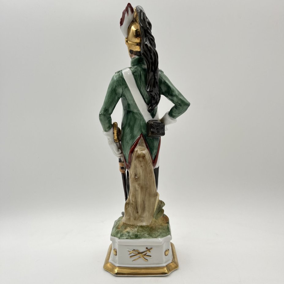 Статуэтка "Солдат-драгун" из серии "Армия Наполеона", мануфактура Muhr (г. Шарлеруа)
