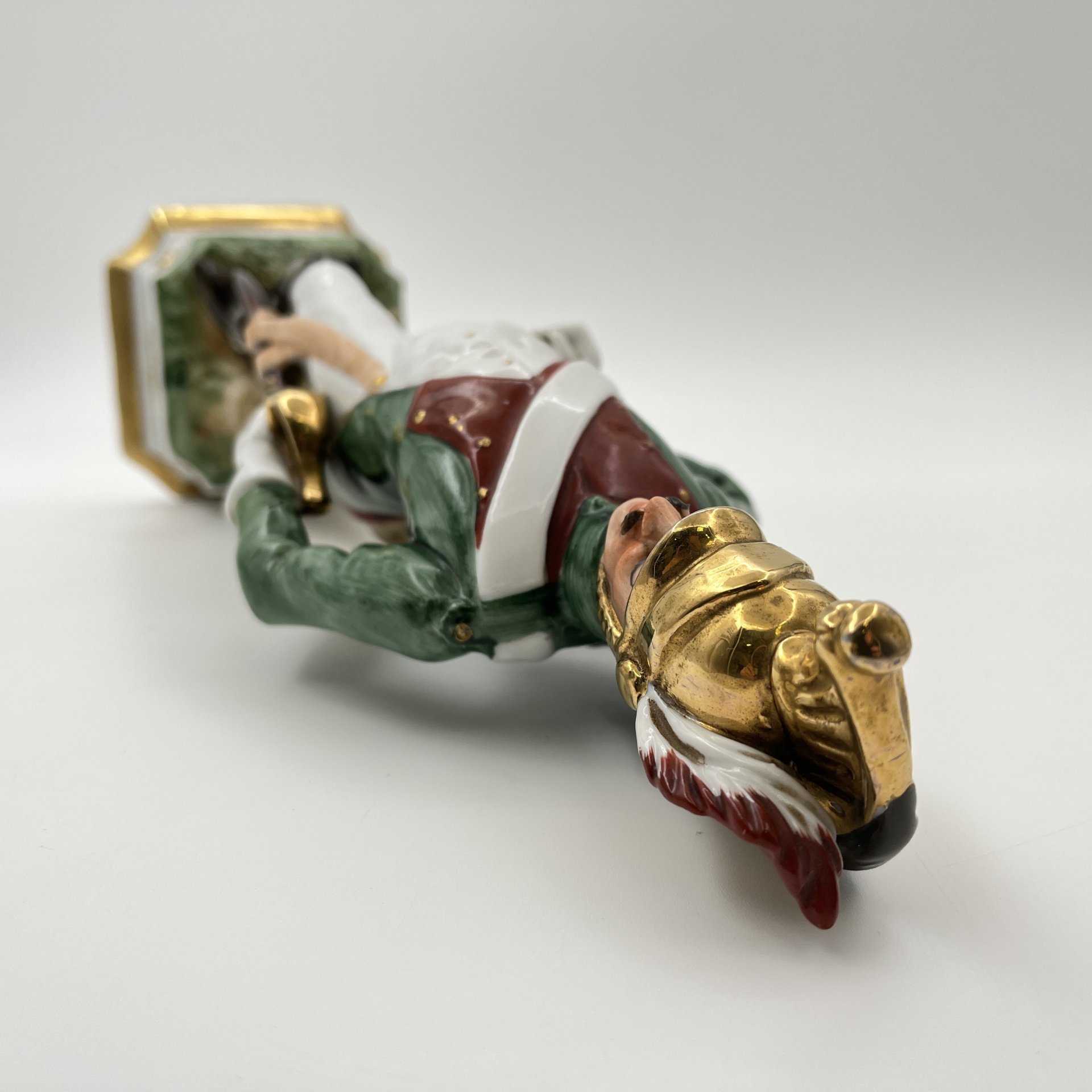 Статуэтка "Солдат-драгун" из серии "Армия Наполеона", мануфактура Muhr (г. Шарлеруа), фарфор, роспись, золочение, Бельгия, 1960-1980 гг.